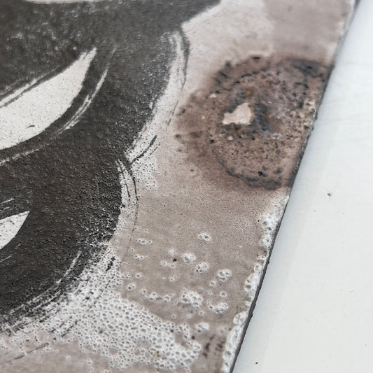 Drawing on stoneware Tile (2024)