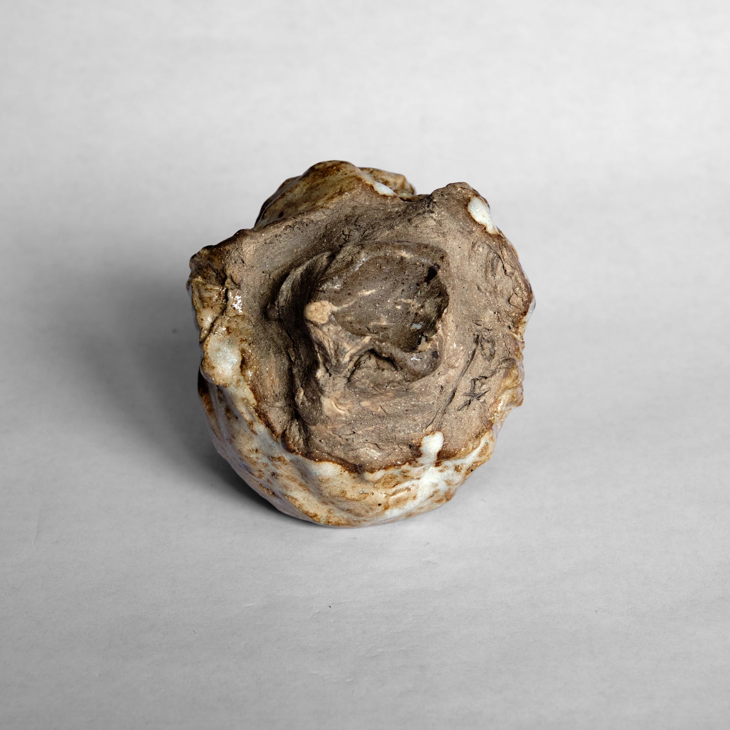 Medium Carved Cup 002
