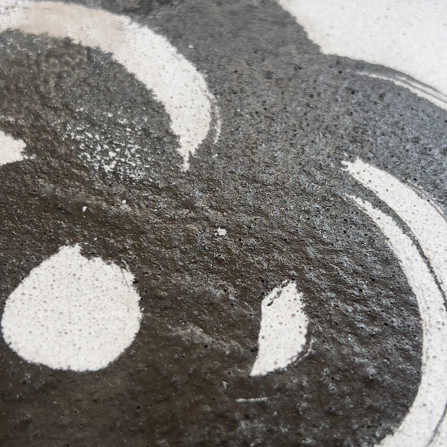 Drawing on stoneware Tile (2024)